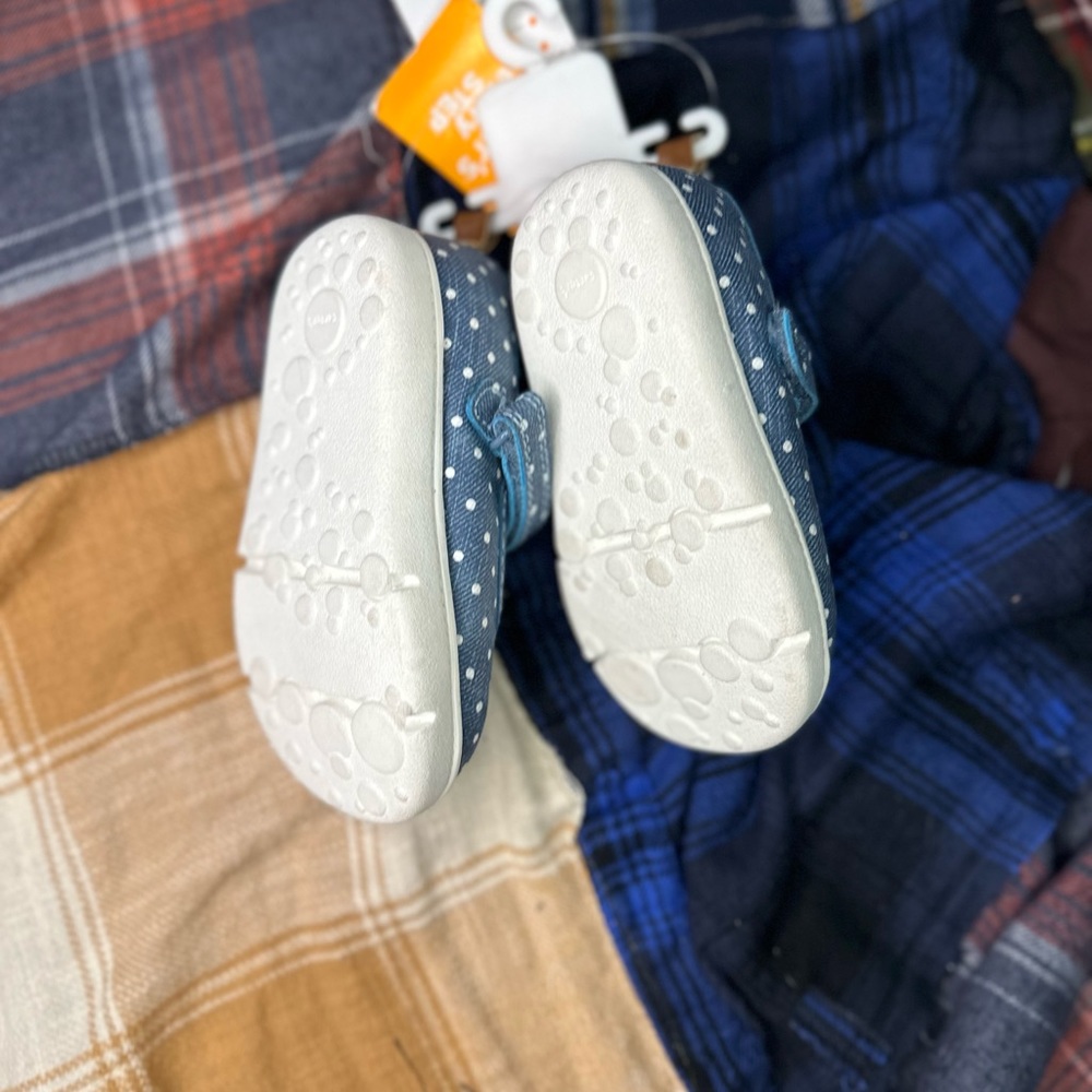 Carters shoes - Picture 4 of 4